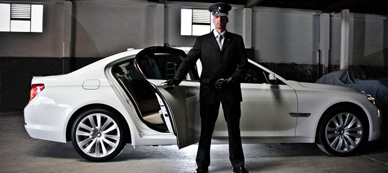 Chauffeur service Dubai offering luxury and professional driver service